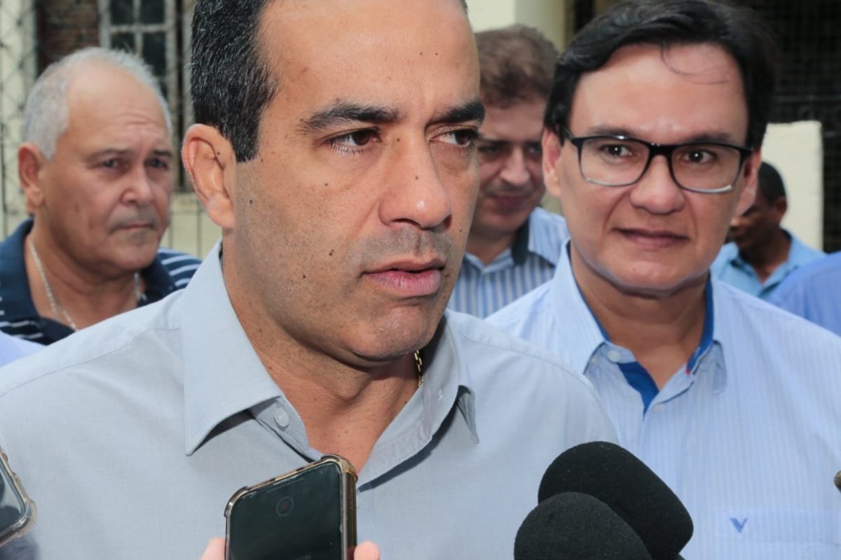 'Infelizmente tem dito um bocado de asneiras', diz Bruno Reis sobre Rui Costa