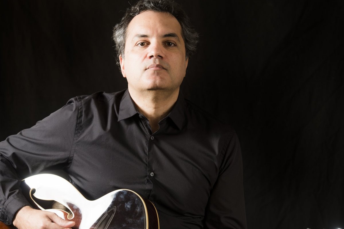 Baiano Péri segue a correnteza de Caymmi e inaugura casa de música em SP