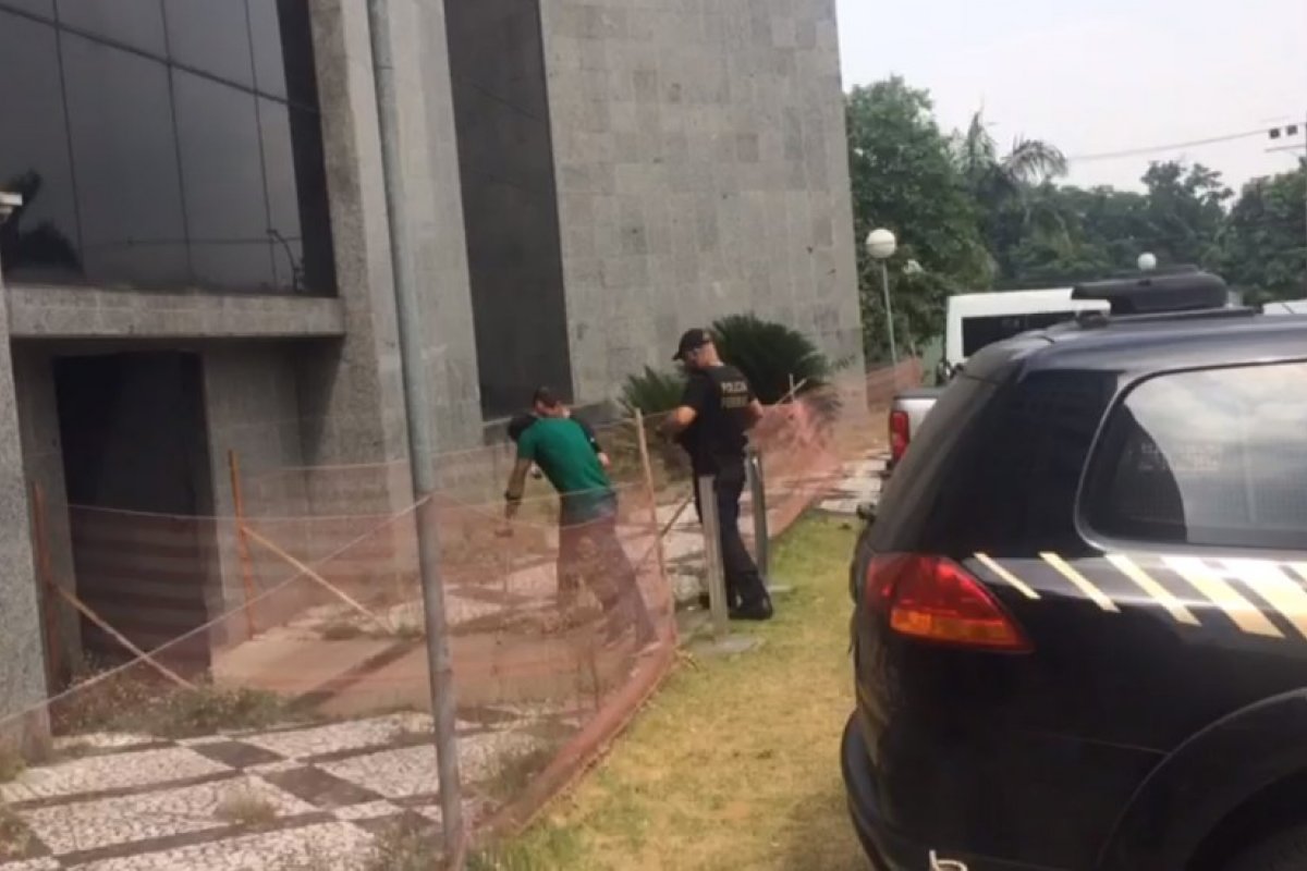 PF prende 8 em operação contra contrabando de migrantes para os EUA