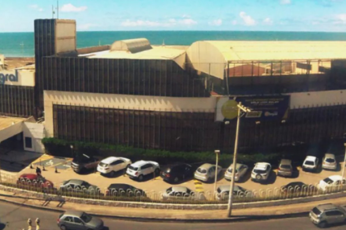 Adolescente é espancado por colega dentro do Colégio Integral, em Salvador