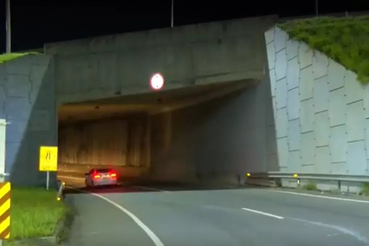 Túnel da Via Metropolitana que dá acesso à Estrada do Coco é interditado para reparos; veja
