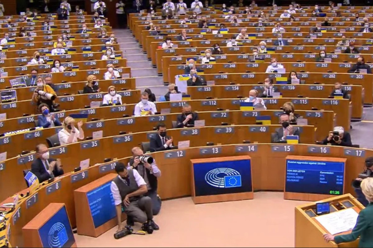 Fim das vendas de carros novos a gasolina é aprovada pelo Parlamento Europeu para 2035