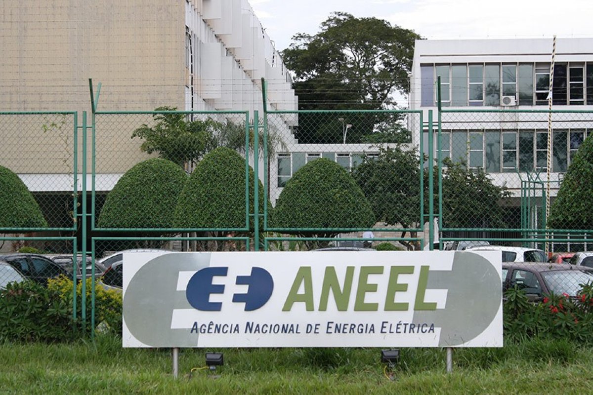 Projeto de devolução de créditos cobrados a mais na conta de energia vai à sanção presidencial