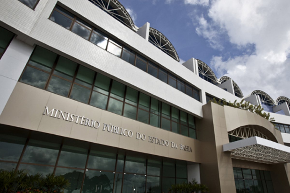 Homem é condenado a mais de dez anos de prisão por matar vítima a pauladas