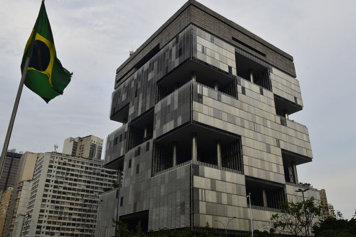 Governo divulga nomes de indicados para o conselho da Petrobras