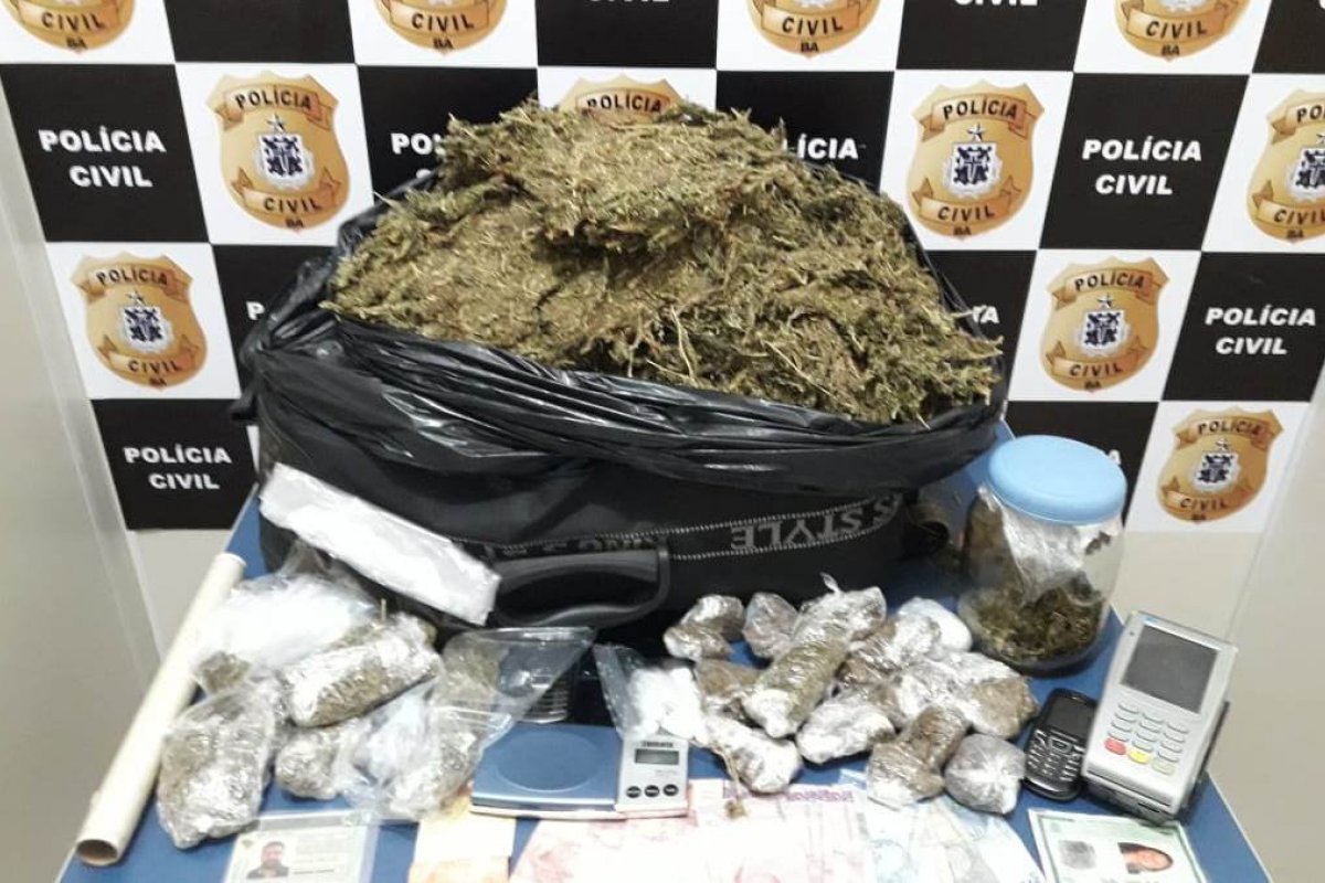 Suspeitos de tráfico são presos com grande quantidade de drogas em Vitória da Conquista