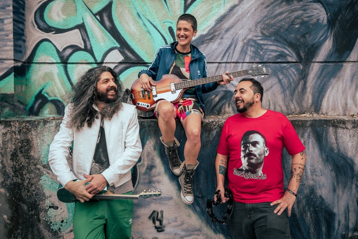 Banda Médicos Cubanos lança a indie rock bem-humorada 'Bar e Lanches'
