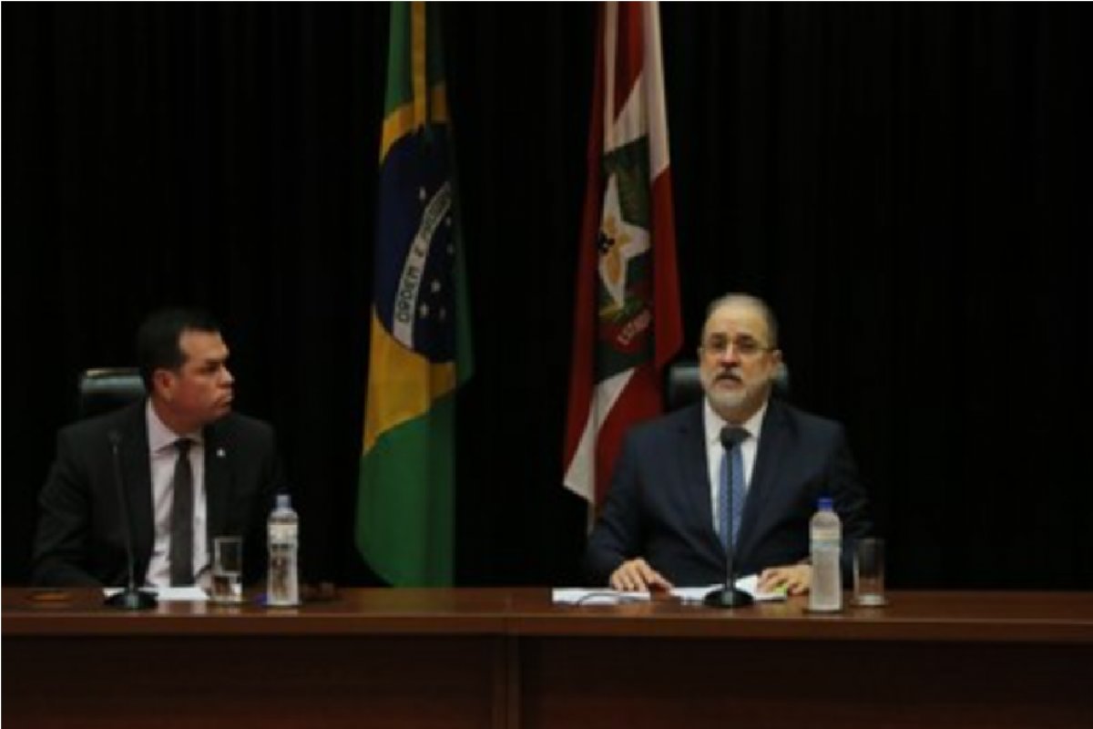 PGR defende respeito à separação de Poderes na fiscalização de políticas públicas