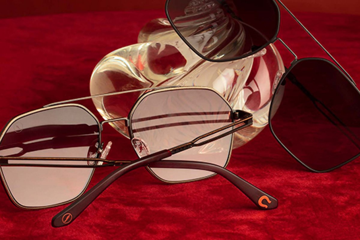 Chilli Beans celebra o amor com a coleção ‘Coração Cigano’!