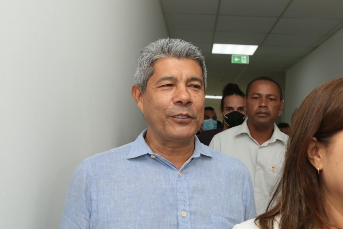 Jerônimo rebate críticas sobre 16 anos de governo do PT na Bahia: 'Pegamos um estado com muita dificuldade'