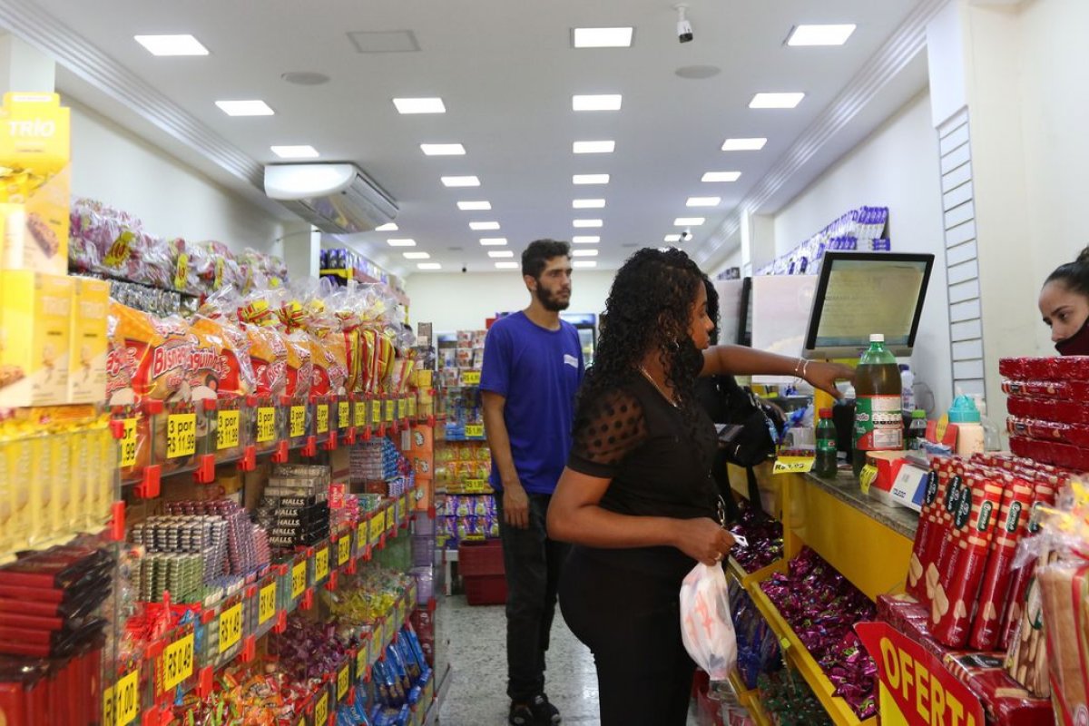 Abertura de pequenos negócios segue em alta mesmo em cenário econômico dificil, aponta Sebrae