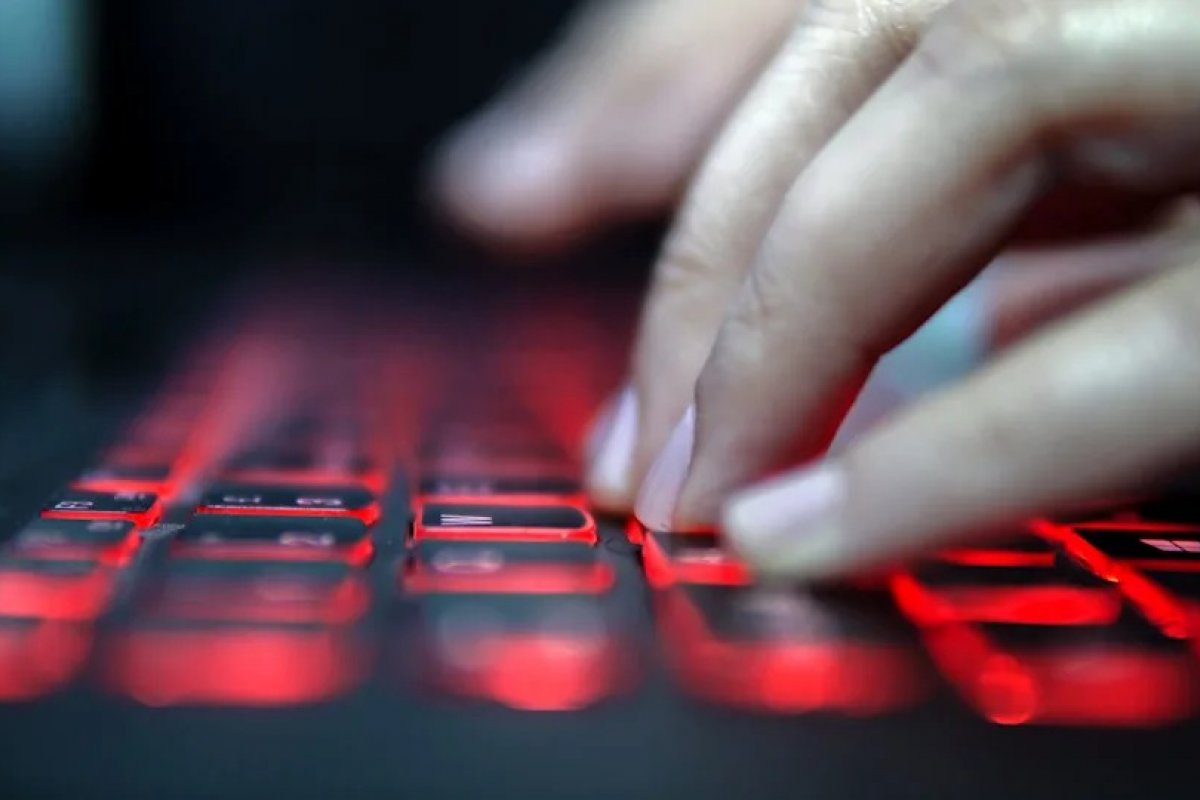 Milhões de dados de brasileiros são vendidos na ‘deep web’