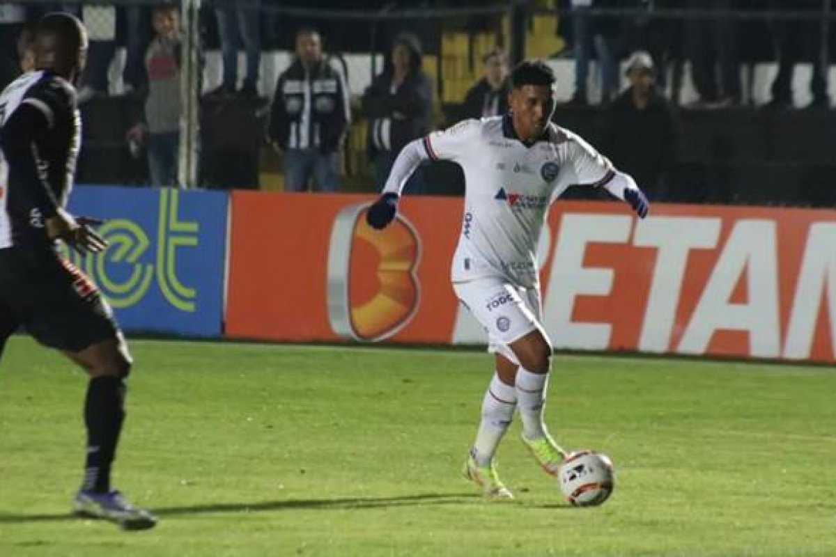 Bahia x Chapecoense: de olho na liderança da Série B, Tricolor enfrenta adversário em crise na Fonte Nova