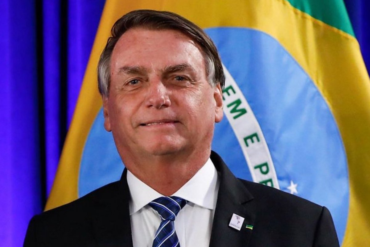 Em encontro com empresários, Bolsonaro diz não 'levar jeito' na presidência da República