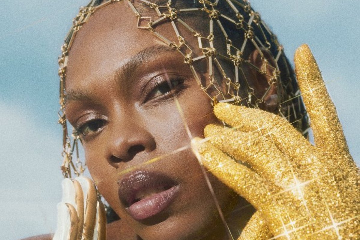 Xenia França pela primeira vez no TCA!