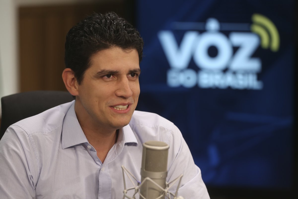 Ministro diz que Brasil soma R$ 100 bilhões em contratos de privatização