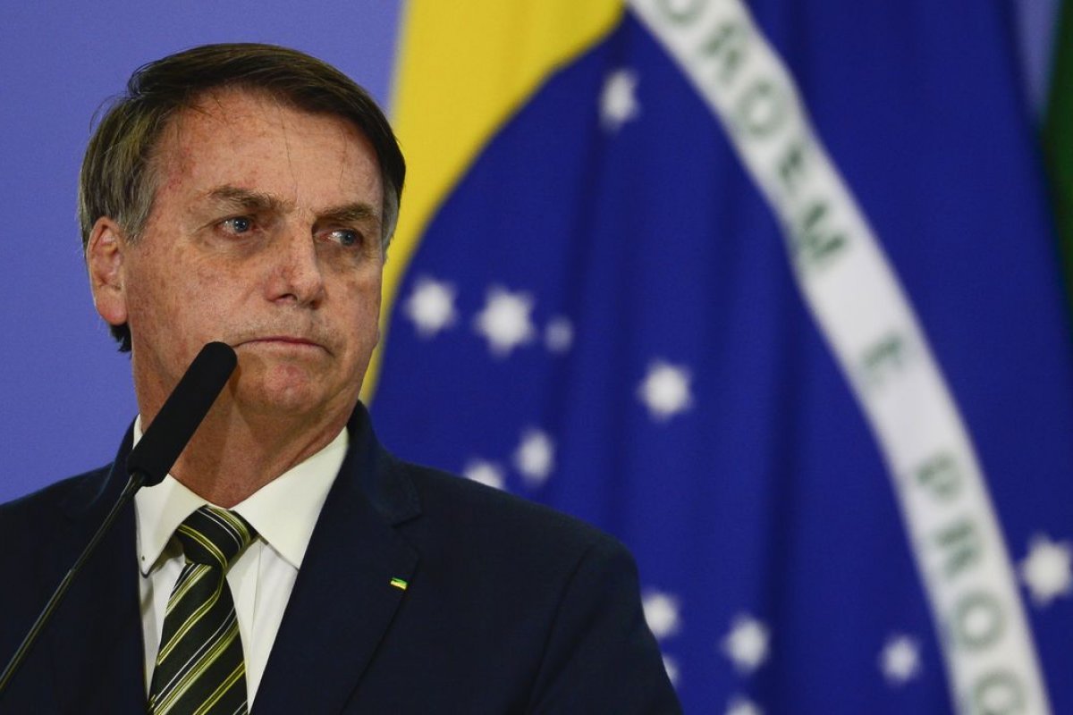 Bolsonaro participa de assinatura que institui Política Nacional para Assuntos Antárticos