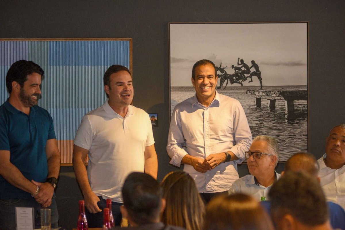 Base de vereadores de Bruno Reis oficializa apoio a Cacá Leão