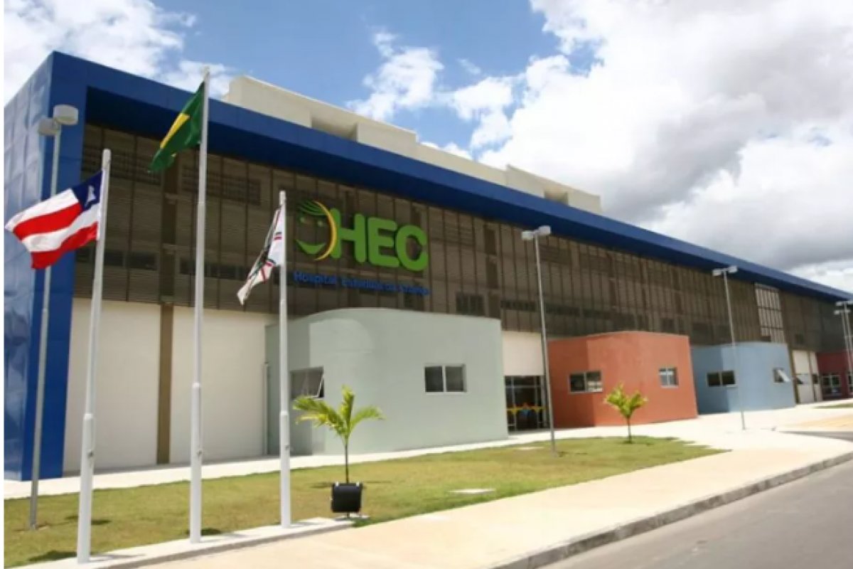 Menino que foi atingido por fogos de artifício no rosto em Cruz das Almas (BA) tem cirurgia adiada