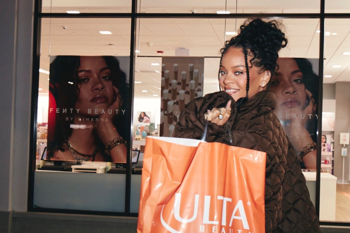 Rihanna é a artista mais rica dos Estados Unidos, aponta Forbes