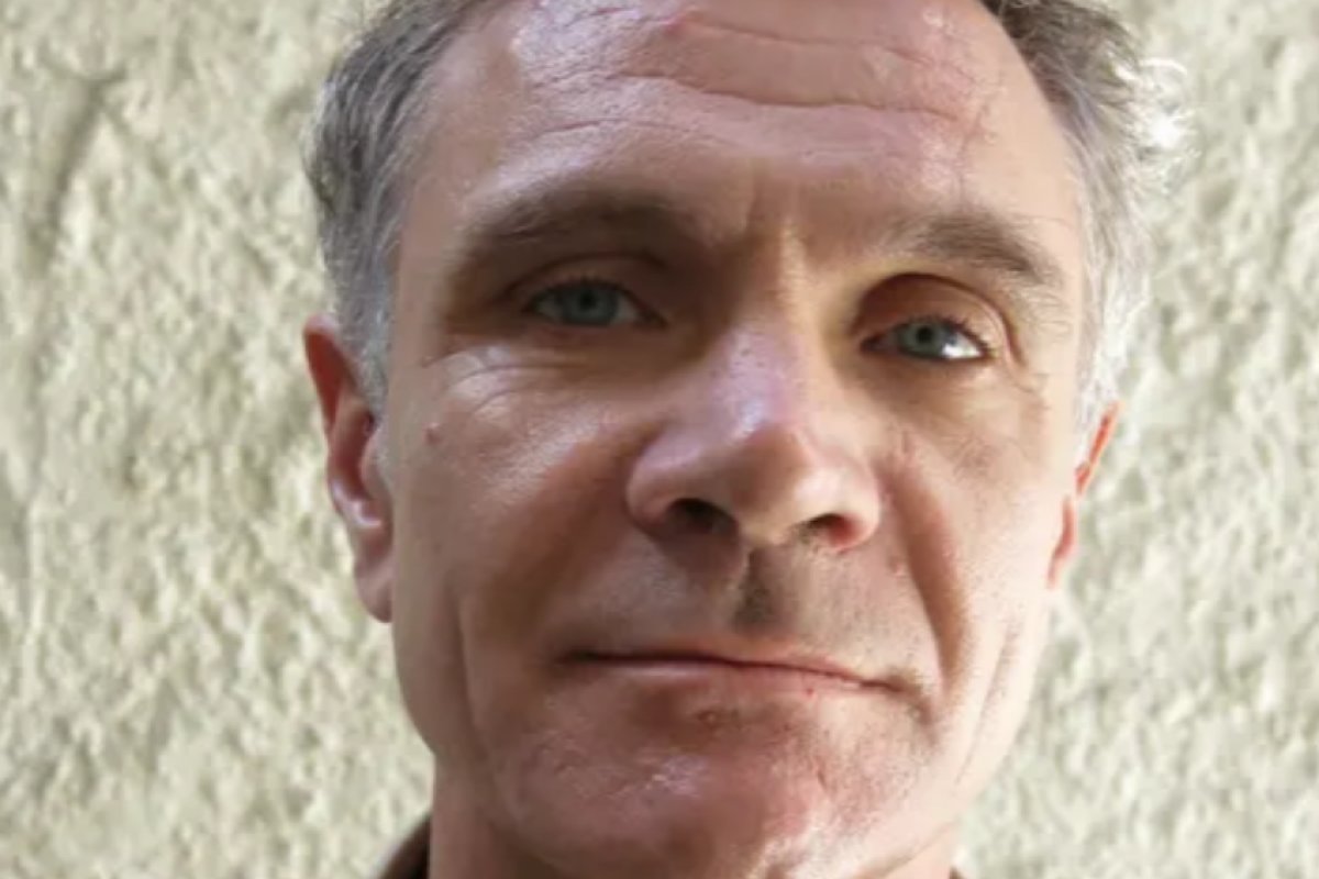 Família de Dom Phillips diz estar com 'coração partido' após assassinato do jornalista