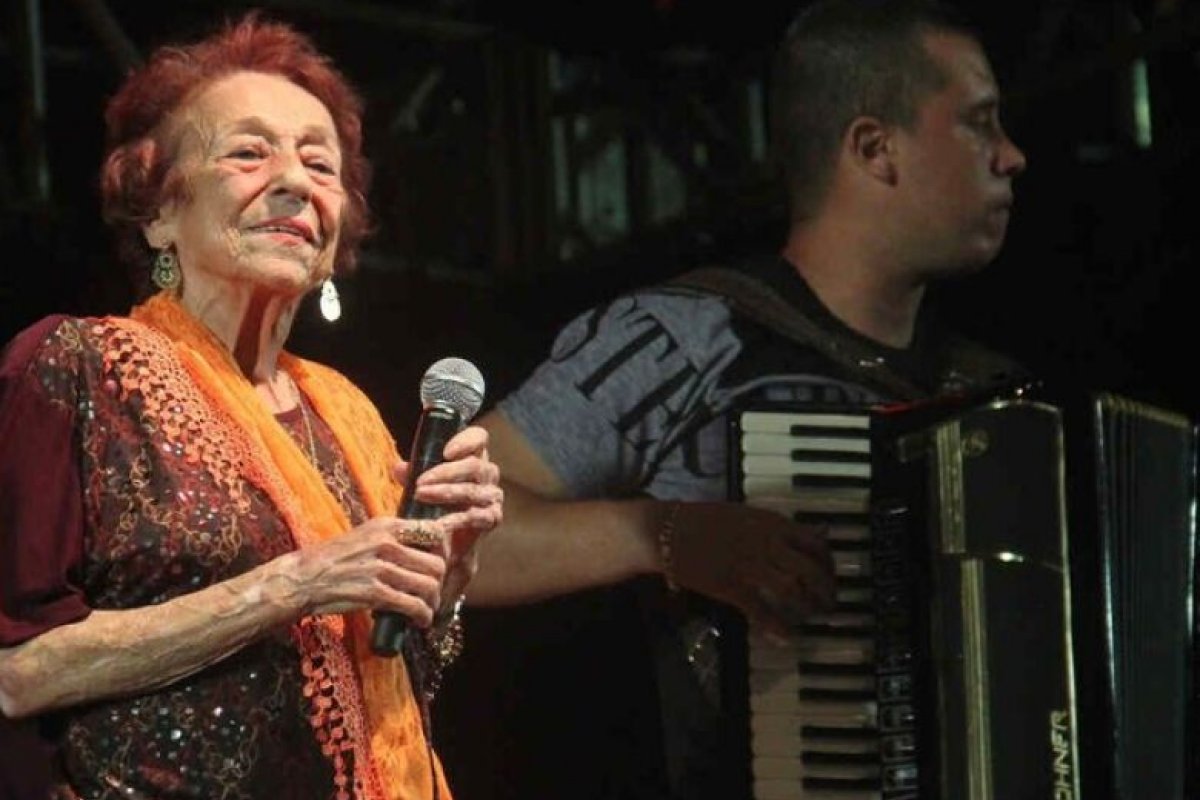 Dama do Rasqueado, cantora Delinha morre aos 85 anos em Campo Grande