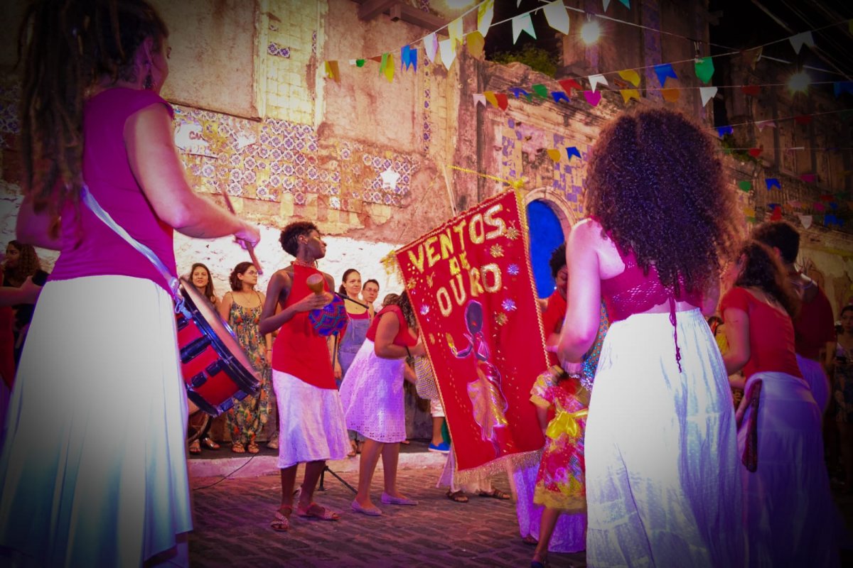 Casa Preta e moradores do Dois de Julho realizam festa junina