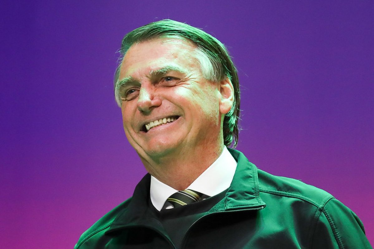 Bolsonaro diz que Tereza Cristina e Braga Netto são ‘excelentes nomes’ para vice
