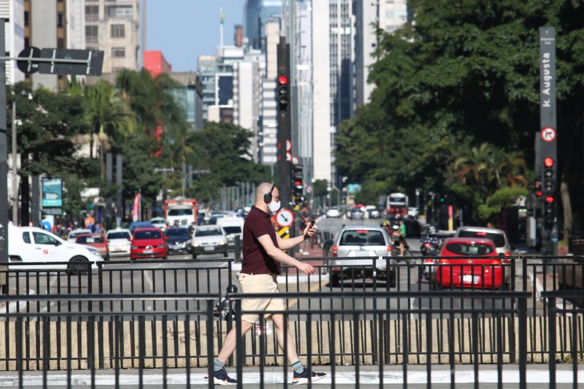 Brasil registra 28,6 mil novos casos e 72 óbitos por Covid-19 em 24h