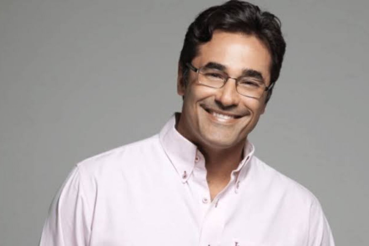 Luciano Szafir é internado após retirada de bolsa de colostomia!