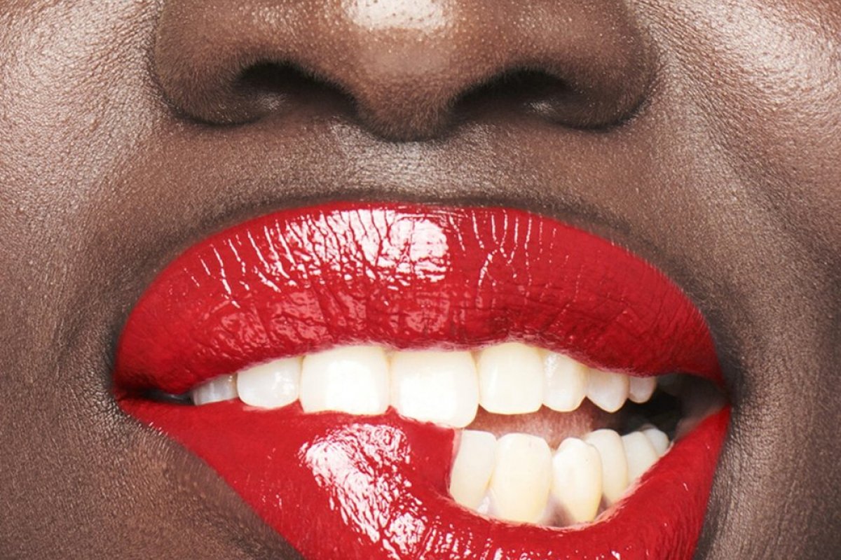 Bomba! Gigante Revlon declara falência