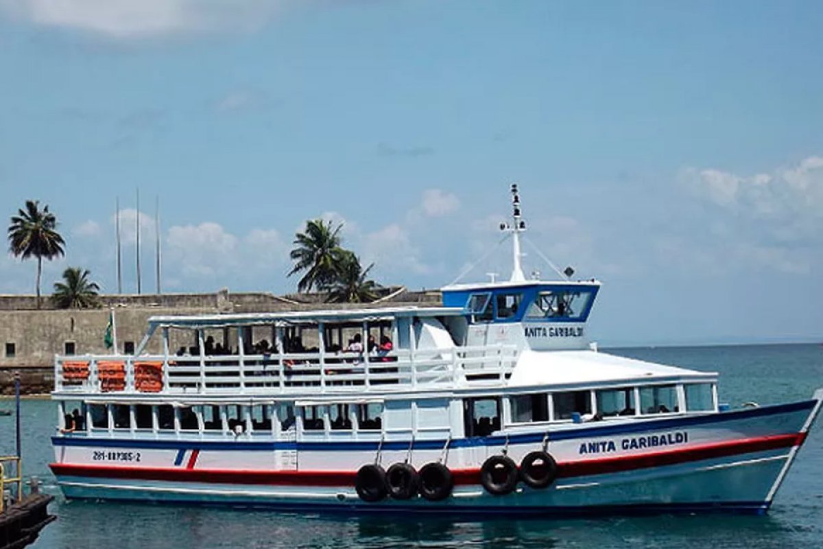 Travessia Salvador-Mar Grande tem embarque tranquilo neste domingo (19)