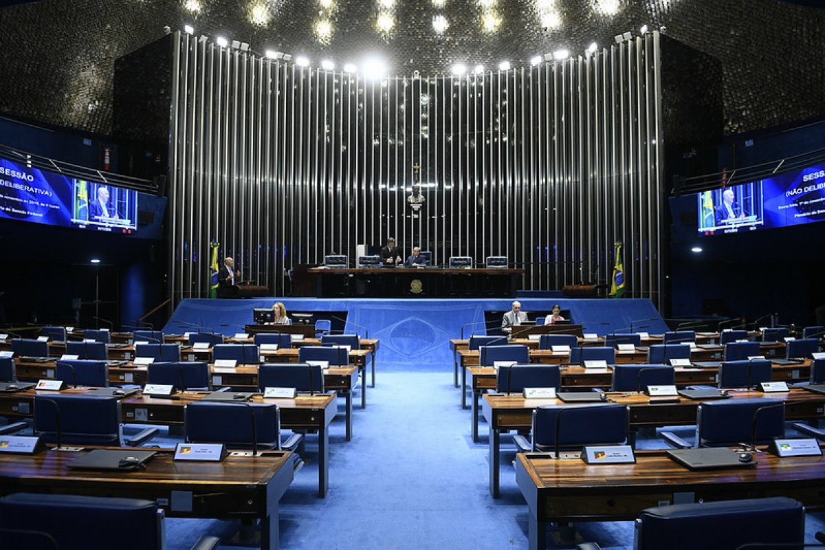 Senado votará na PEC Paralela na próxima semana