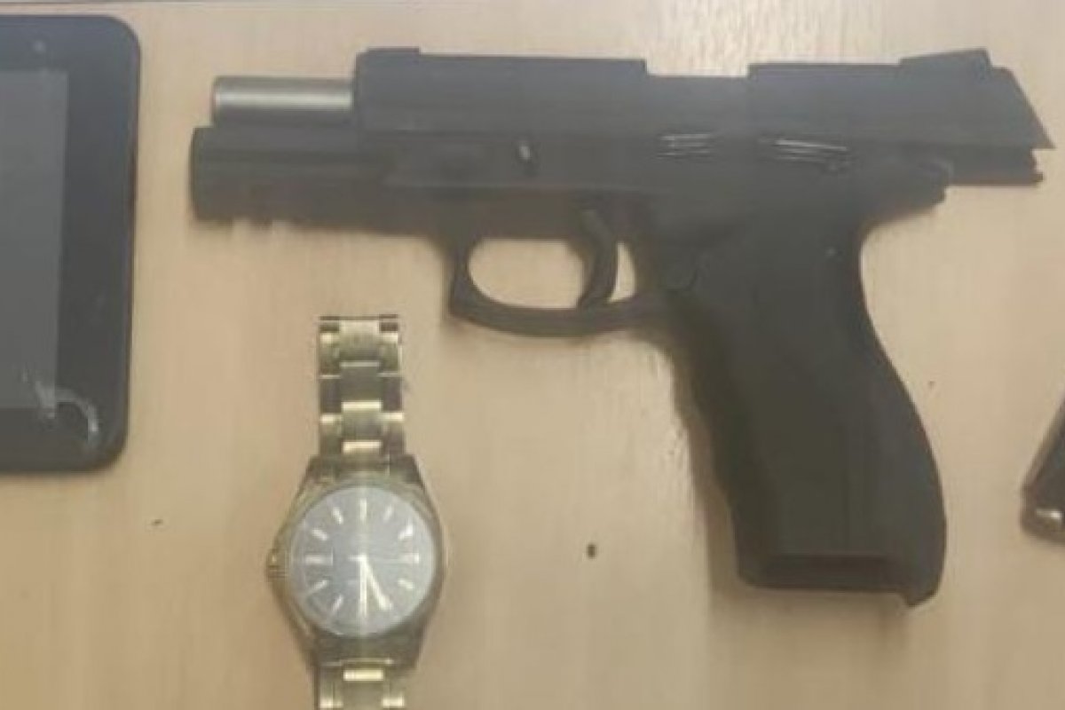 Polícia Militar apreende pistola calibre 380 no município de Itagi-BA