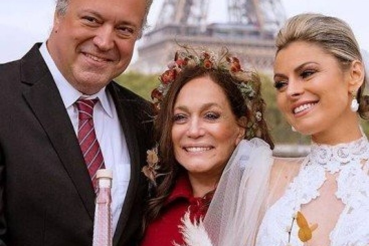 Susana Vieira casa filho em Paris e pega o buquê