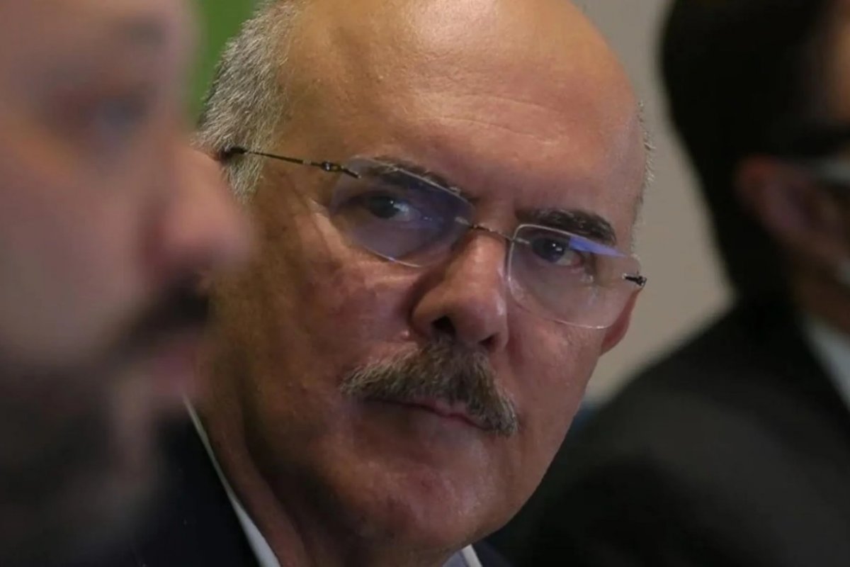 Defesa de Milton Ribeiro pede que ele seja ouvido em SP por videoconferência