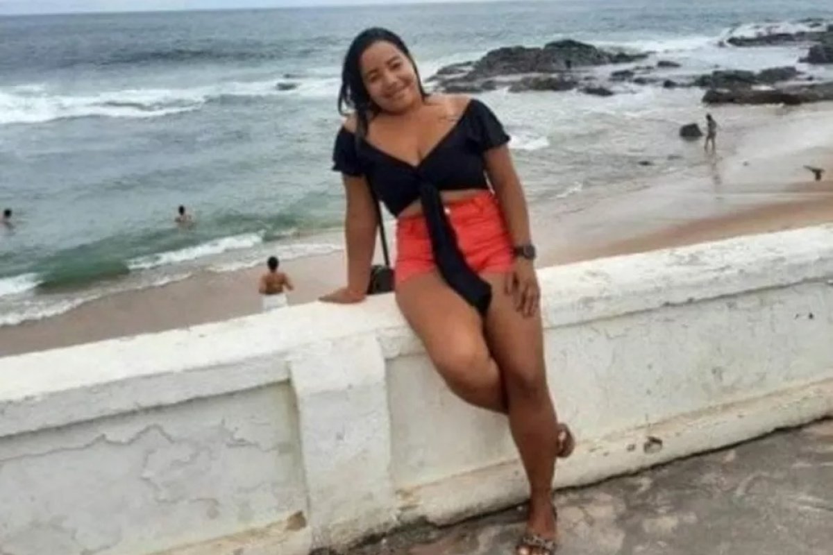 Homem suspeito de feminicídio se apresenta a polícia em Esplanada