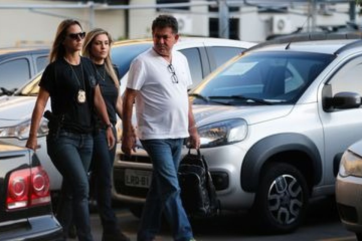 Ex-deputado condenado pela Lava Jato ganha liberdade condicional