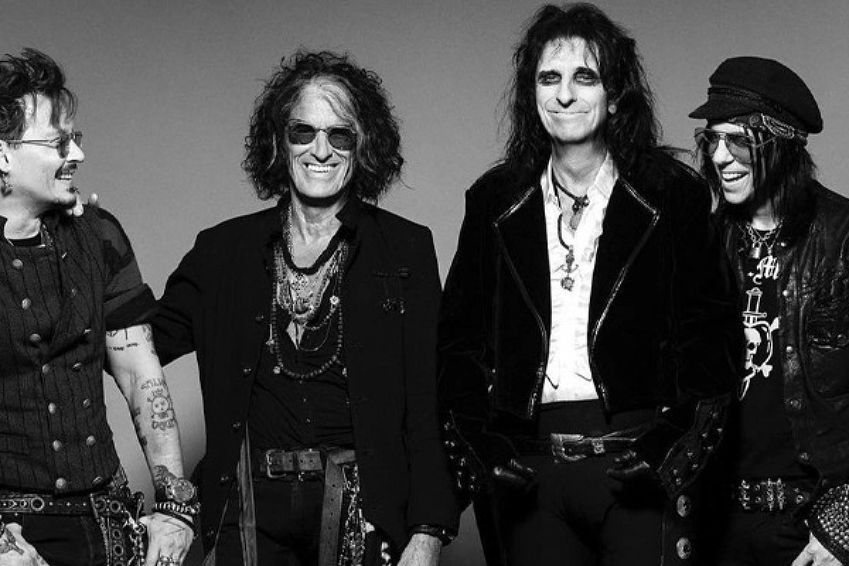 Johnny Depp anuncia turnê com Hollywood Vampires após julgamento