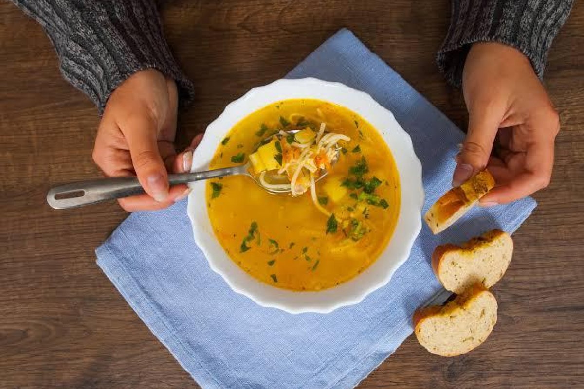 Podcast No Farol: os cuidados com a alimentação no inverno