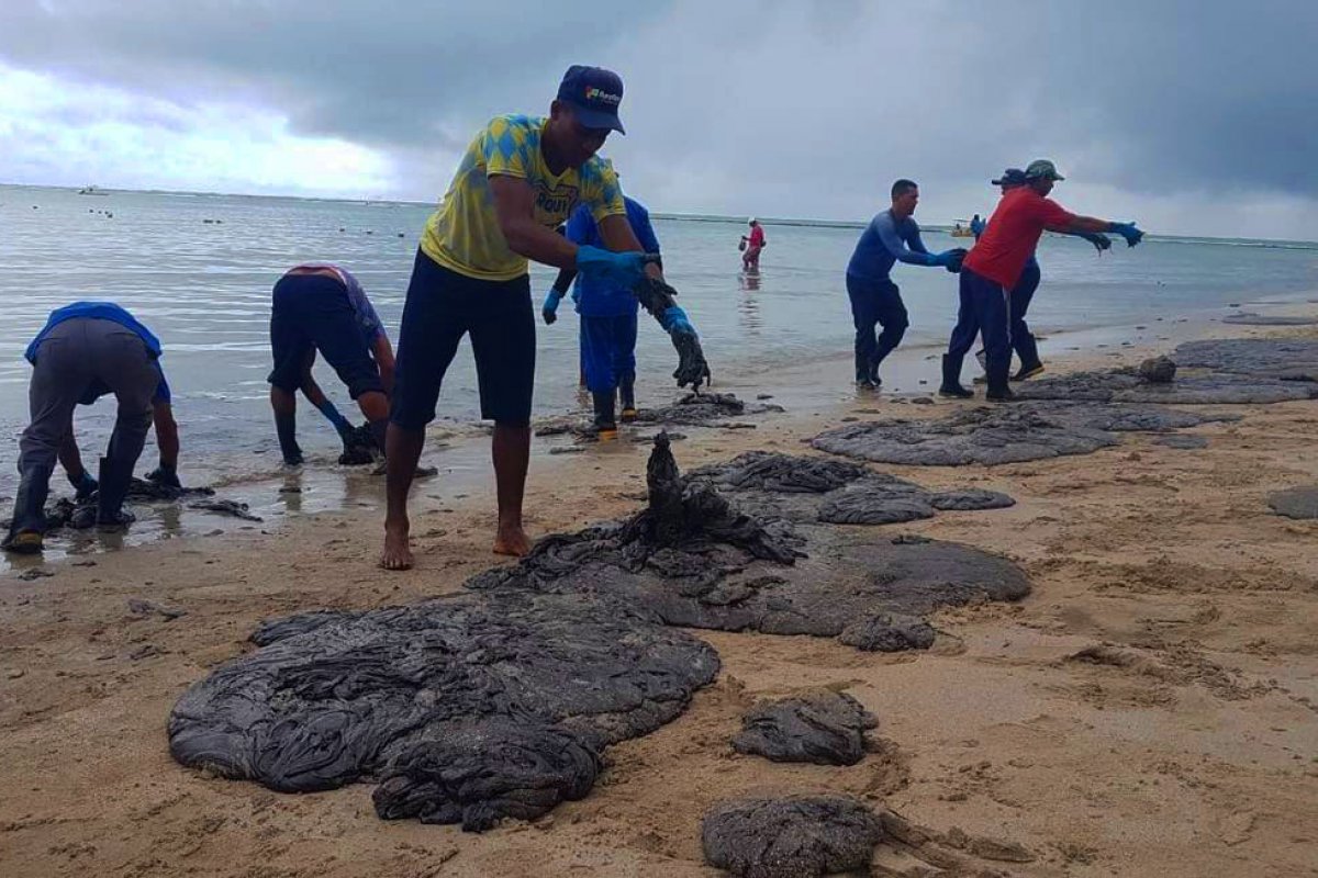 Óleo Nordeste: Empresa acusada pela PF nega que tenha derramado o petróleo