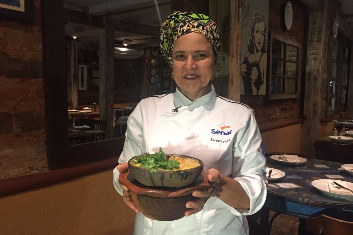 Chef Tereza Paim assina coquetel brasileiro no Salon du Chocolat de Paris