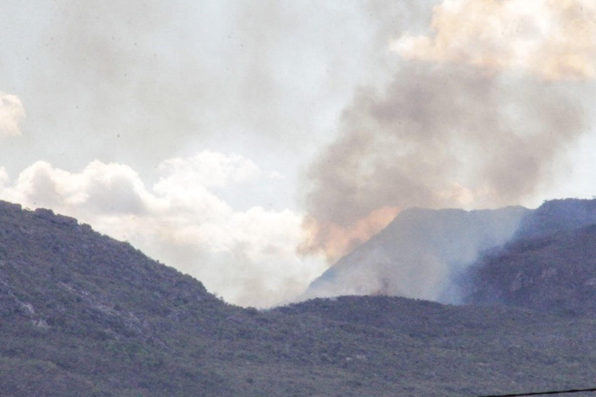 Incêndio atinge área no Rio das Contas e destrói 100 mil hectares de terra