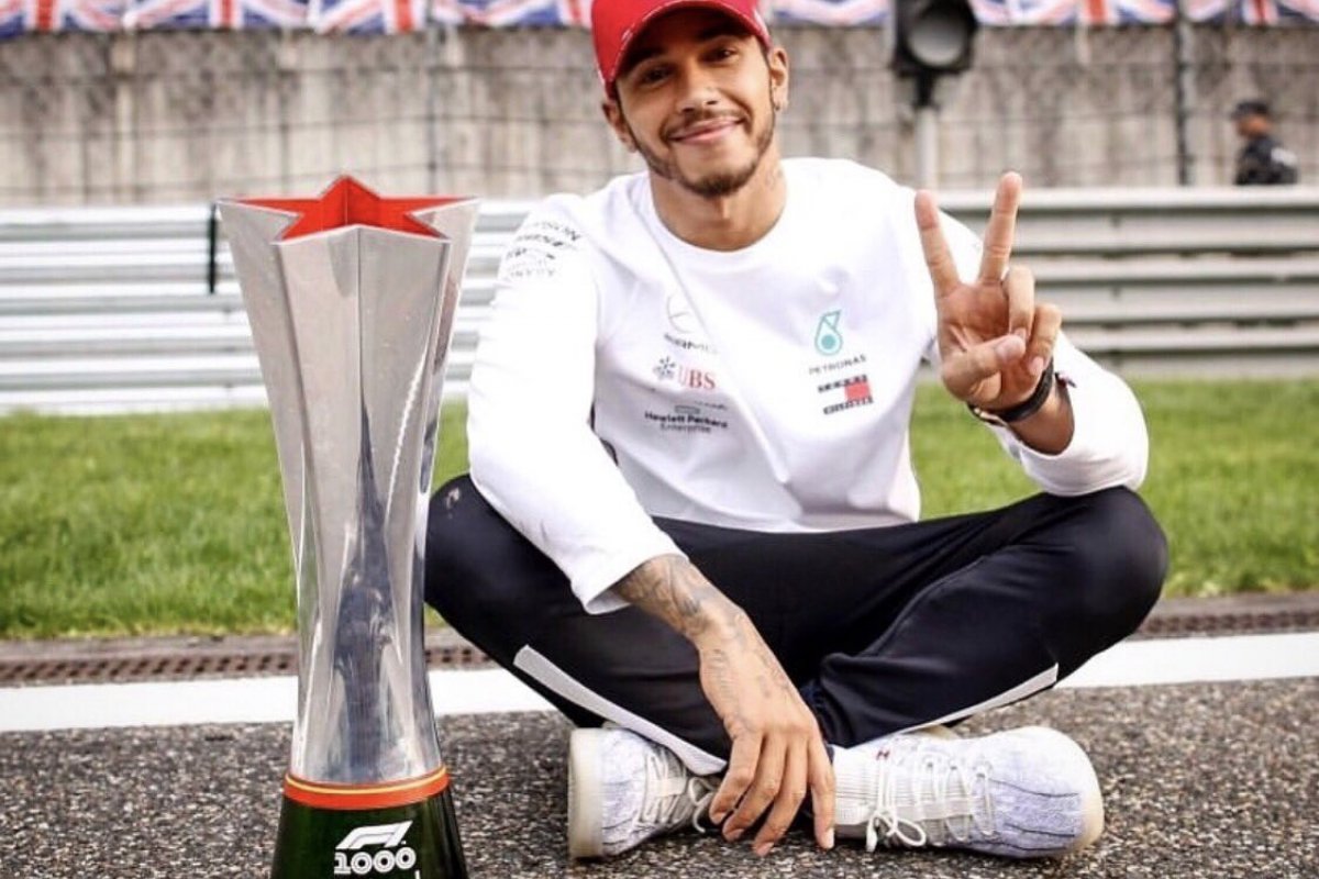 Lewis Hamilton se pronuncia pela 1ª sobre após fala racista de Piquet