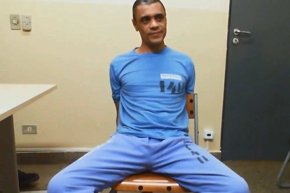 Perícia médica irá avaliar a saúde mental de Adélio Bispo, autor da facada em Jair Bolsonaro em 2018