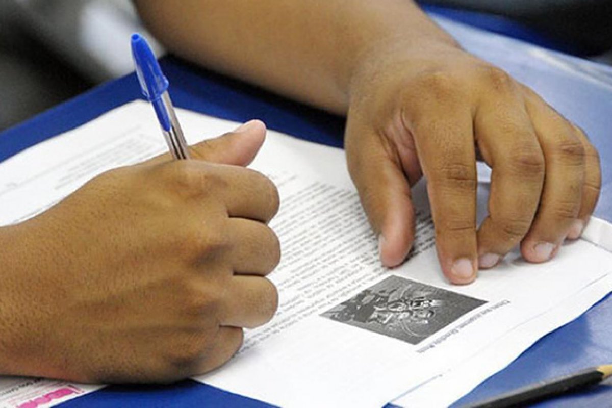 Bahia tem 200 vagas em concursos públicos com remunerações até R$ 17 mil