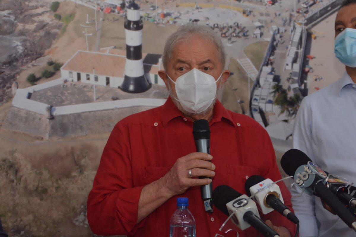 Lula diz que Judiciário 'está fazendo mais política que o Congresso'