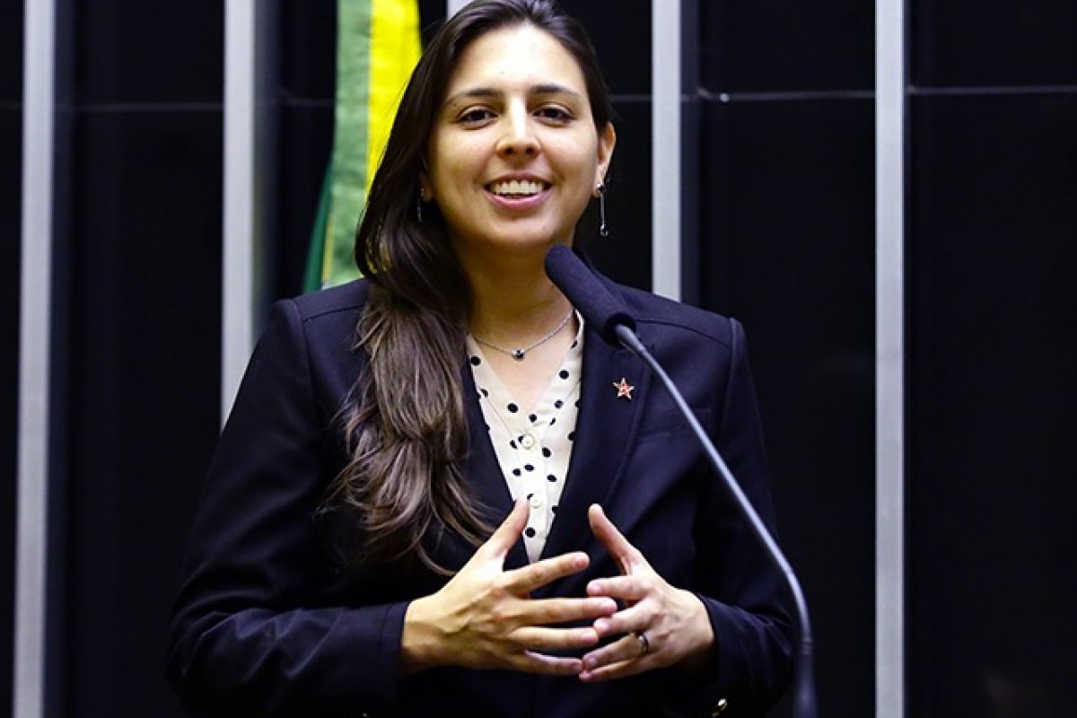 PSC aciona justiça contra deputada do PT por propaganda eleitoral antecipada e propaganda negativa contra Bolsonaro