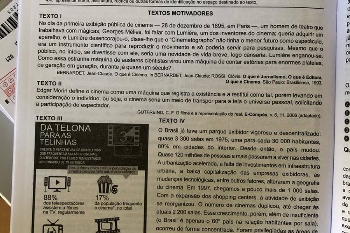 Foto da prova do Enem é publicada na internet durante sua aplicação