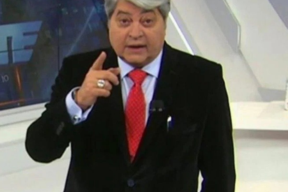 Datena anuncia desistência da candidatura ao Senado